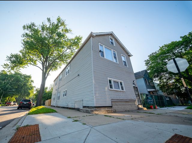 5256 S Carpenter Street, Chicago, IL 60609
