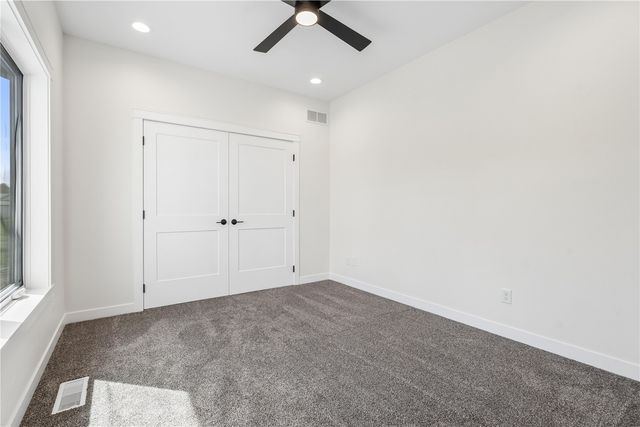1570 Volmert Lane NE, Solon, IA 52333