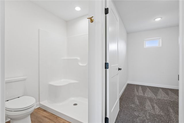 1570 Volmert Lane NE, Solon, IA 52333