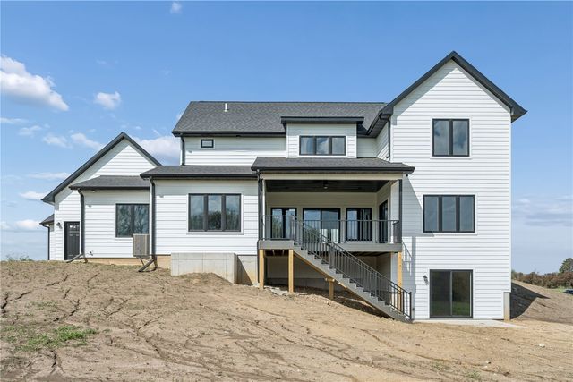 1570 Volmert Lane NE, Solon, IA 52333