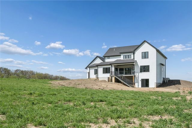 1570 Volmert Lane NE, Solon, IA 52333