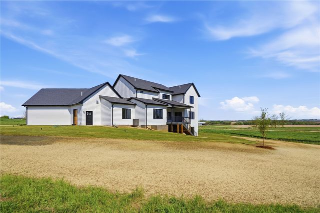 1570 Volmert Lane NE, Solon, IA 52333