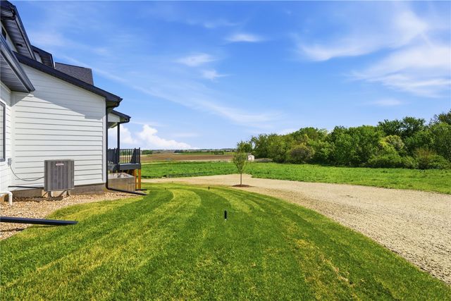 1570 Volmert Lane NE, Solon, IA 52333