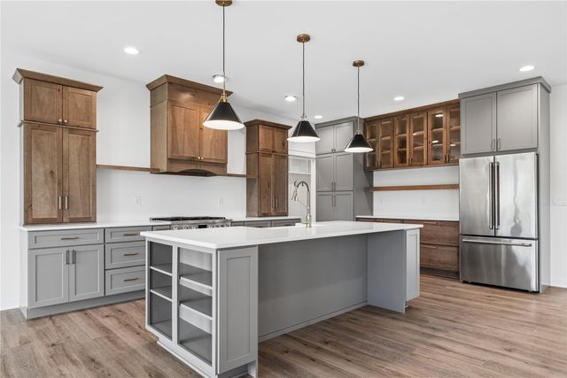 1570 Volmert Lane NE, Solon, IA 52333