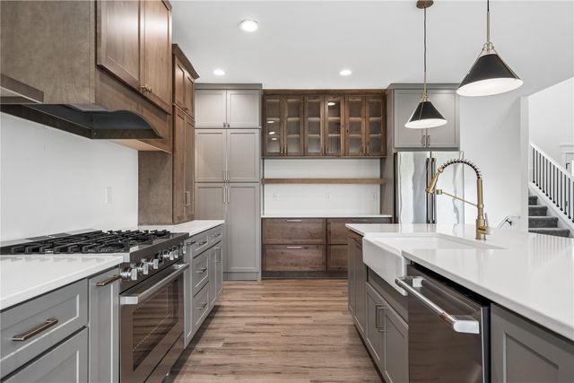 1570 Volmert Lane NE, Solon, IA 52333