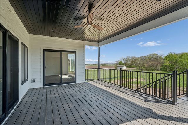 1570 Volmert Lane NE, Solon, IA 52333