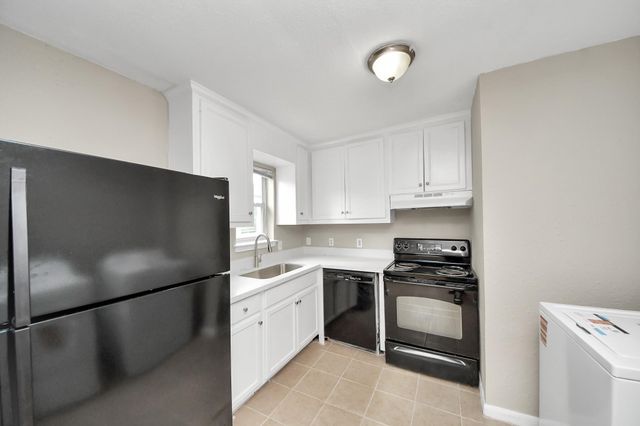 3914 Hoffman Street B, Houston, TX 77026