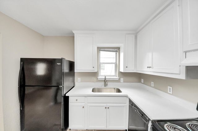 3914 Hoffman Street B, Houston, TX 77026