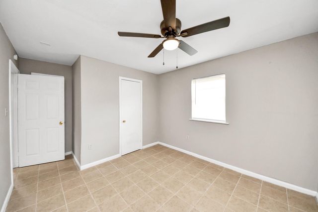3914 Hoffman Street B, Houston, TX 77026
