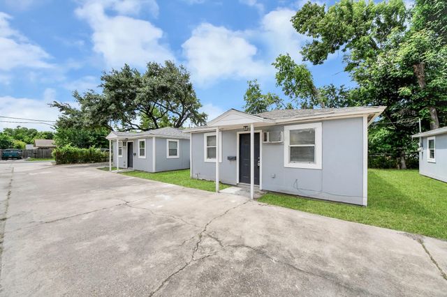 3914 Hoffman Street B, Houston, TX 77026