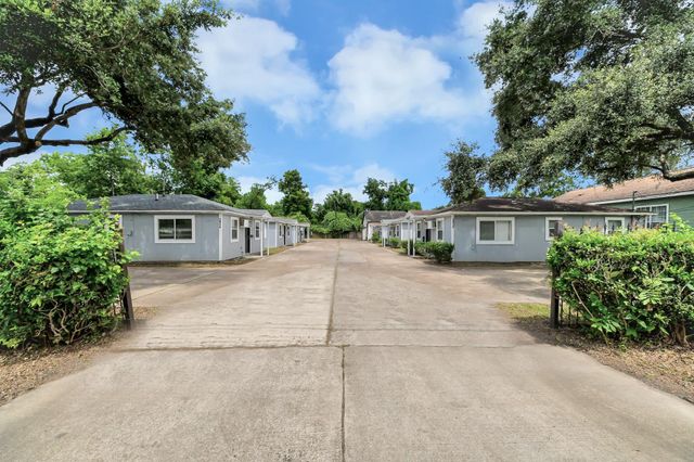 3914 Hoffman Street B, Houston, TX 77026