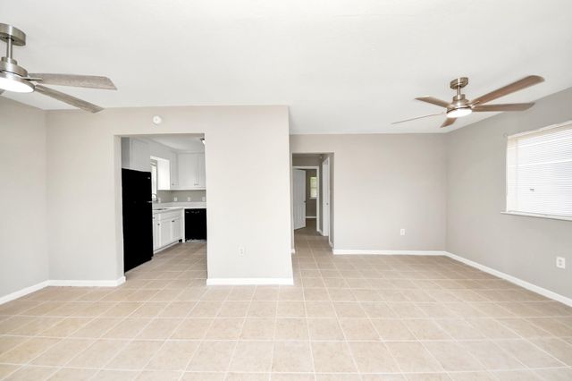 3914 Hoffman Street B, Houston, TX 77026