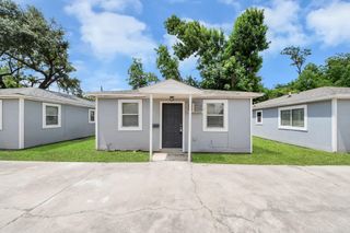 3914 Hoffman Street B, Houston, TX 77026