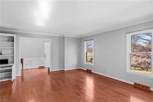 3606 Squirewood Drive, Clemmons, NC 27012