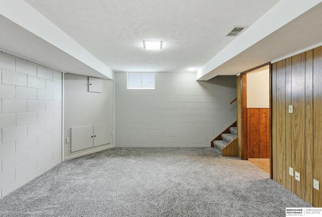 7013 S 41 Street, Bellevue, NE 68147