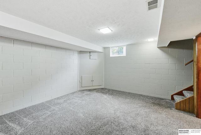 7013 S 41 Street, Bellevue, NE 68147