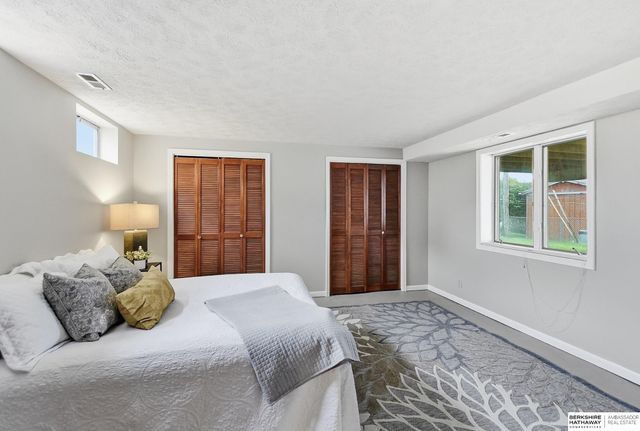 7013 S 41 Street, Bellevue, NE 68147