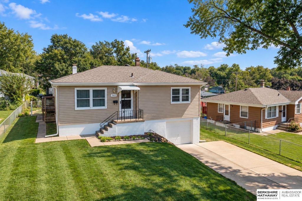 7013 S 41 Street, Bellevue, NE 68147