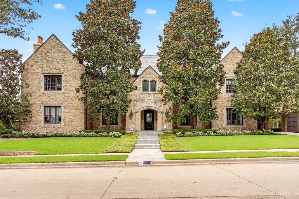 1600 Carleton Avenue, Fort Worth, TX 76107 — exterior