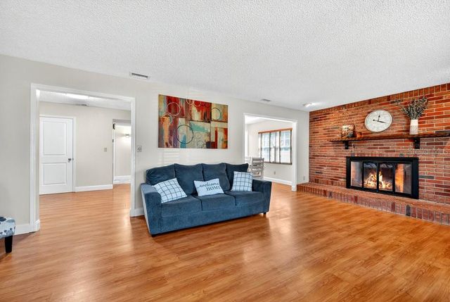 223 DENESE LANE, Auburndale, FL 33823