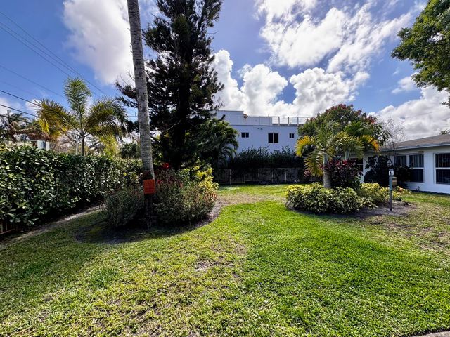 625 NE 14th Avenue 1, Fort Lauderdale, FL 33304