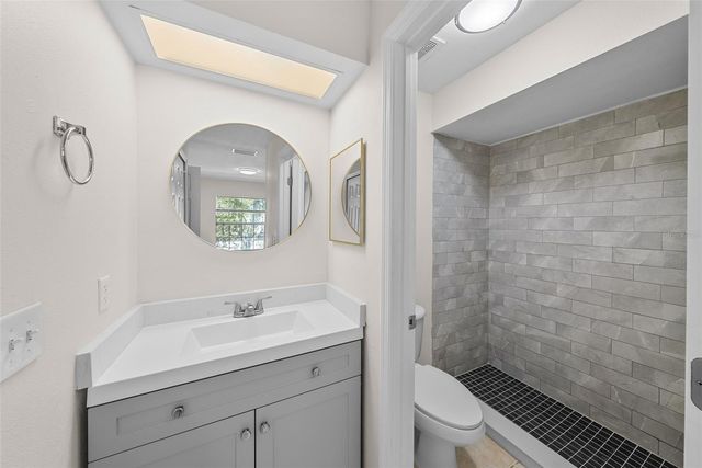 3880 34TH AVENUE S 201, St Petersburg, FL 33711