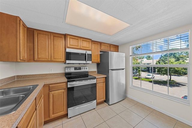 3880 34TH AVENUE S 201, St Petersburg, FL 33711
