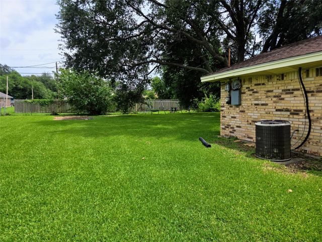 700 W 19th Street, Port Arthur, TX 77640