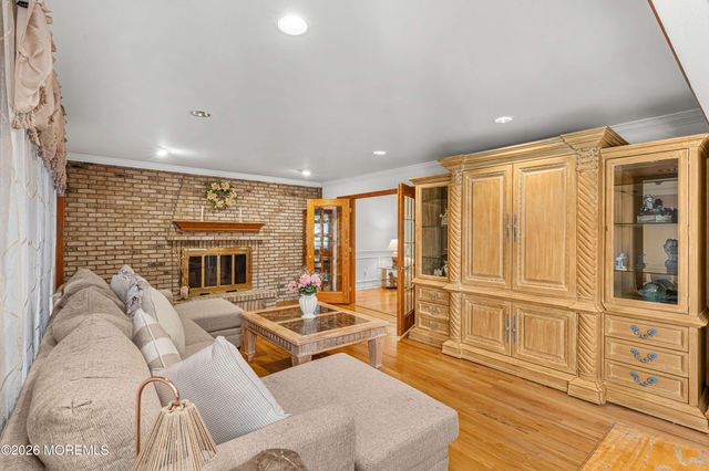 19 Cherokee Road, East Brunswick, NJ 08816