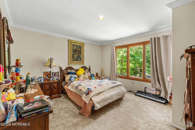 19 Cherokee Road, East Brunswick, NJ 08816
