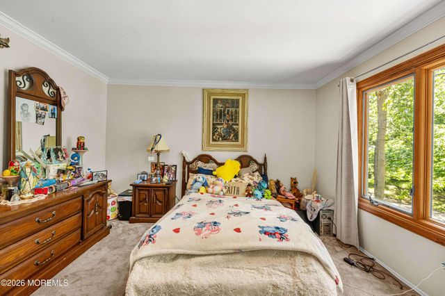 19 Cherokee Road, East Brunswick, NJ 08816