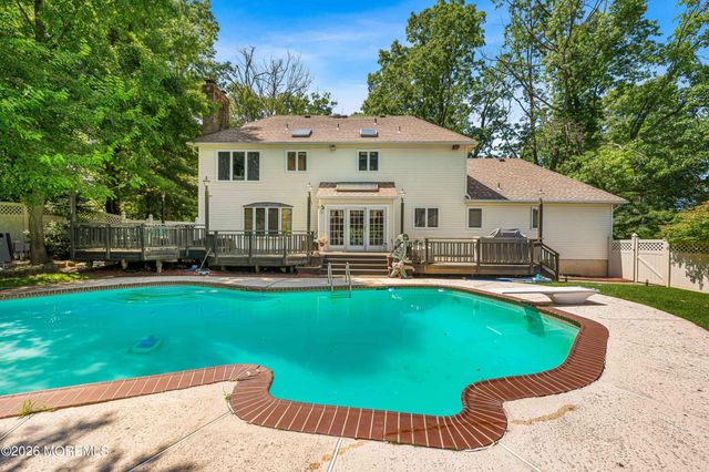 19 Cherokee Road, East Brunswick, NJ 08816