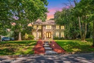 19 Cherokee Road, East Brunswick, NJ 08816