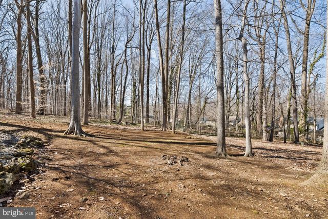 1 BLUE JAY DR, Newark, DE 19713