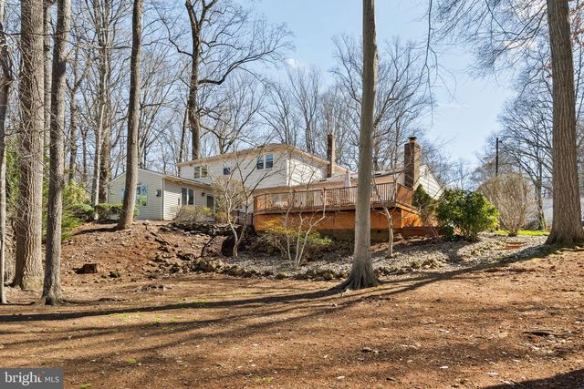 1 BLUE JAY DR, Newark, DE 19713