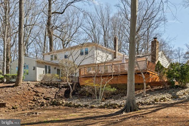 1 BLUE JAY DR, Newark, DE 19713