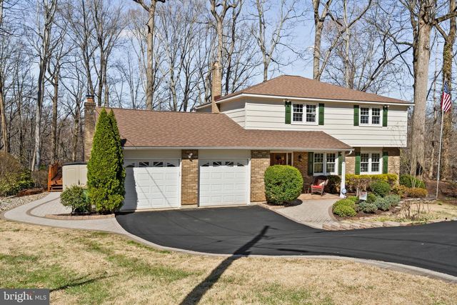 1 BLUE JAY DR, Newark, DE 19713