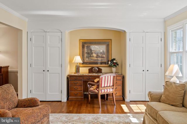 1 BLUE JAY DR, Newark, DE 19713