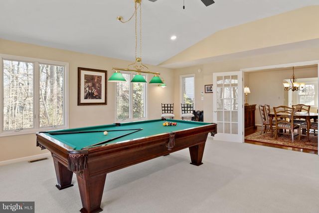 1 BLUE JAY DR, Newark, DE 19713