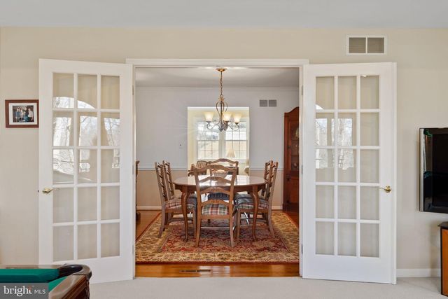 1 BLUE JAY DR, Newark, DE 19713