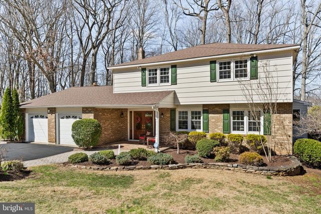 1 BLUE JAY DR, Newark, DE 19713