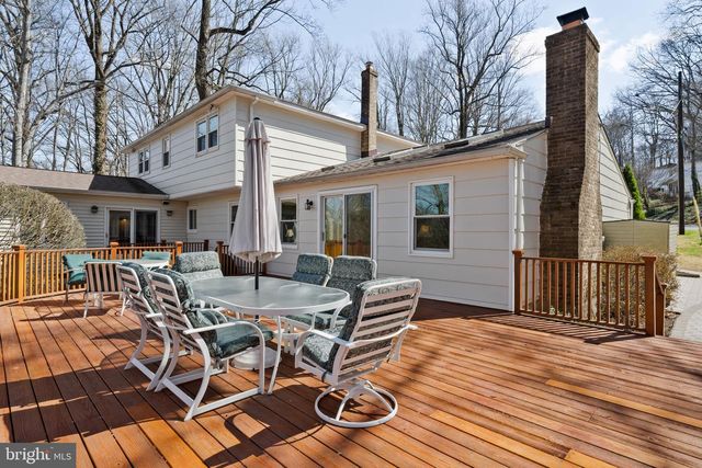 1 BLUE JAY DR, Newark, DE 19713