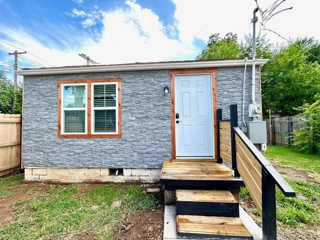 2116 NW 11th Street, Oklahoma City, OK 73107