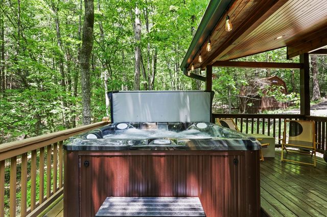 189 Cherry Lake Drive, Blue Ridge, GA 30513