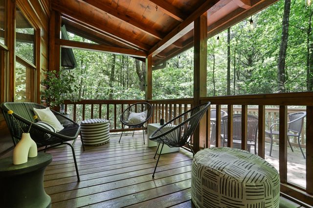 189 Cherry Lake Drive, Blue Ridge, GA 30513