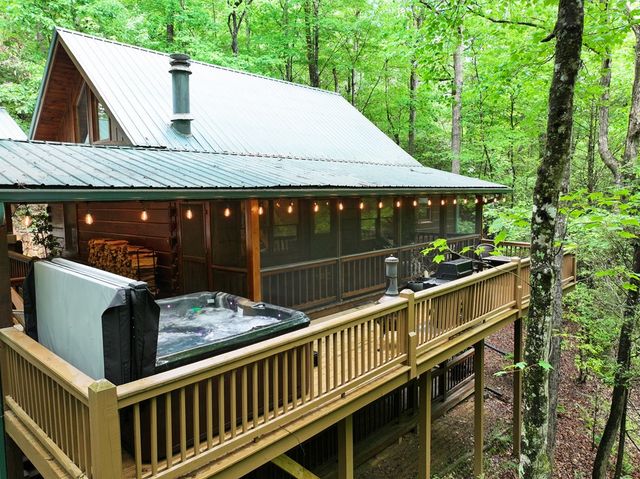 189 Cherry Lake Drive, Blue Ridge, GA 30513