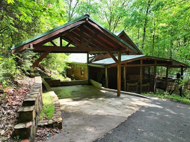 189 Cherry Lake Drive, Blue Ridge, GA 30513