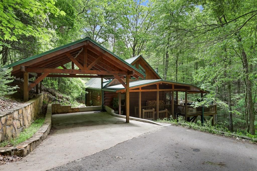 189 Cherry Lake Drive, Blue Ridge, GA 30513