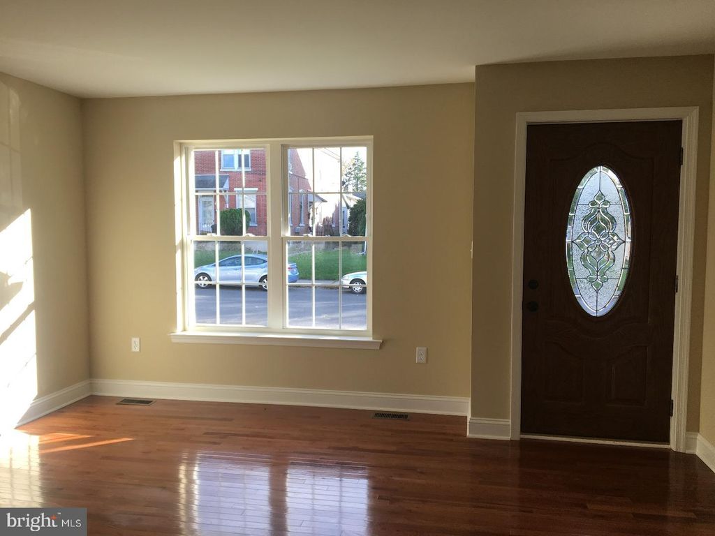1015 JUNIPER ST, QUAKERTOWN, PA 18951 — photo 3
