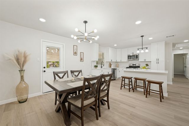 112 Oriole Drive, Arlington, TX 76010